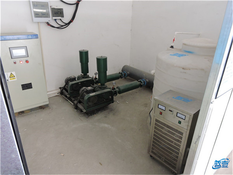 藍壹醫(yī)療廢水處理設(shè)電控室