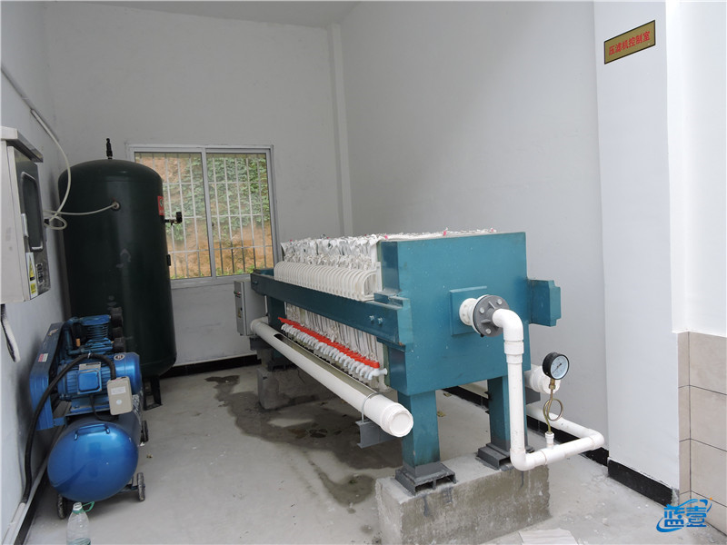 藍(lán)壹壓濾機(jī)
