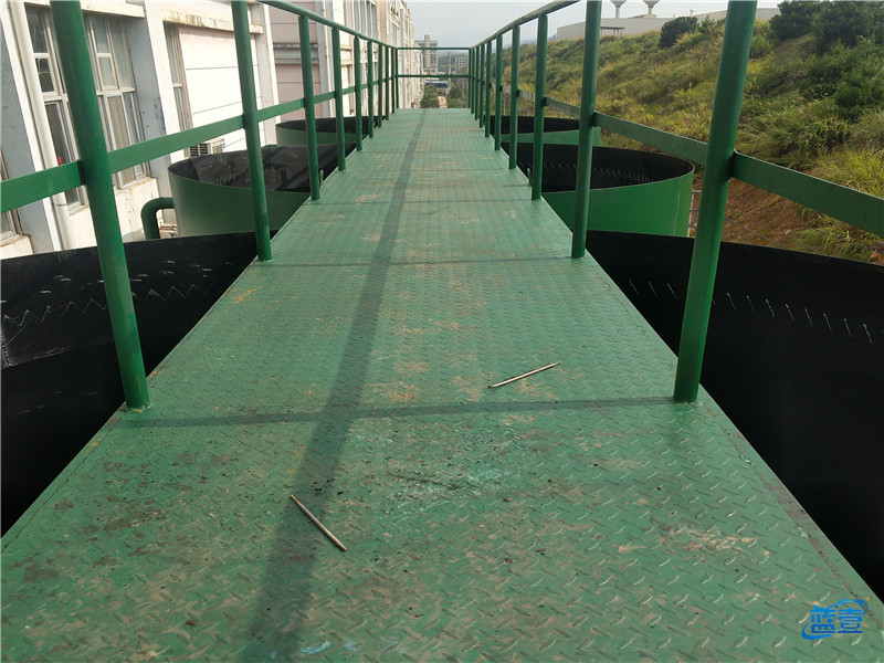 藍(lán)壹厭氧塔